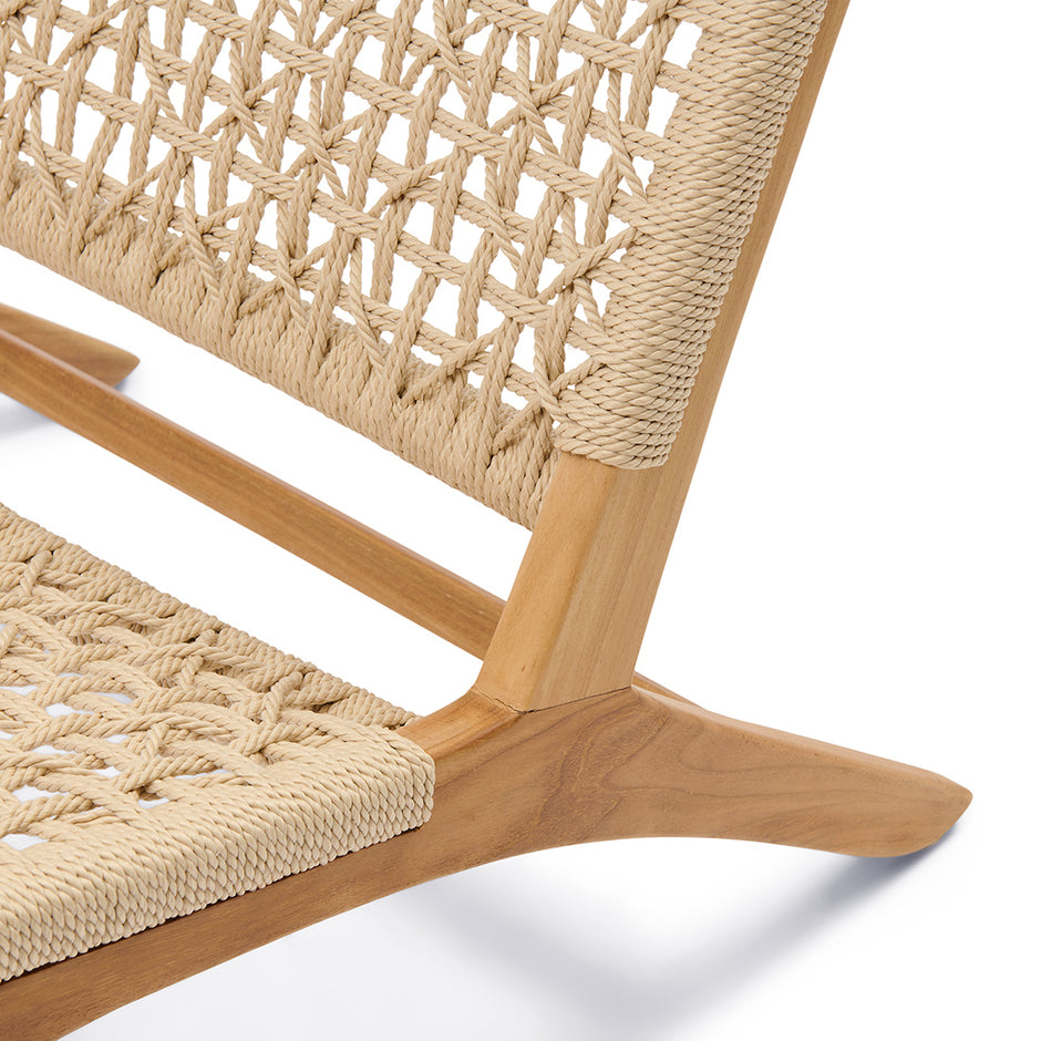 El Nido Outdoor Lounge Chair Ecru